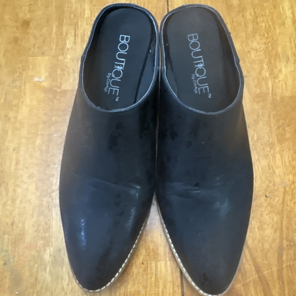 Boutique Corkys Amina Slide in Clogs, Mules Sz 10 Black 2" Heel Slip On Shoes
